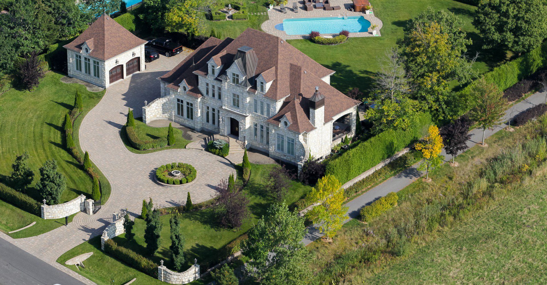 upscale plymouth real estate