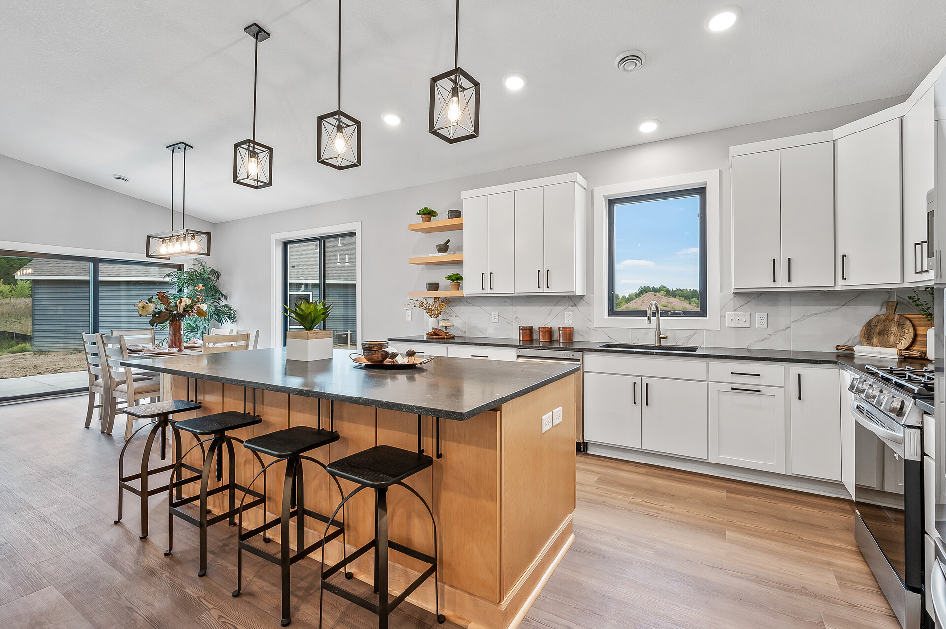 06_31654_Newport6_mls