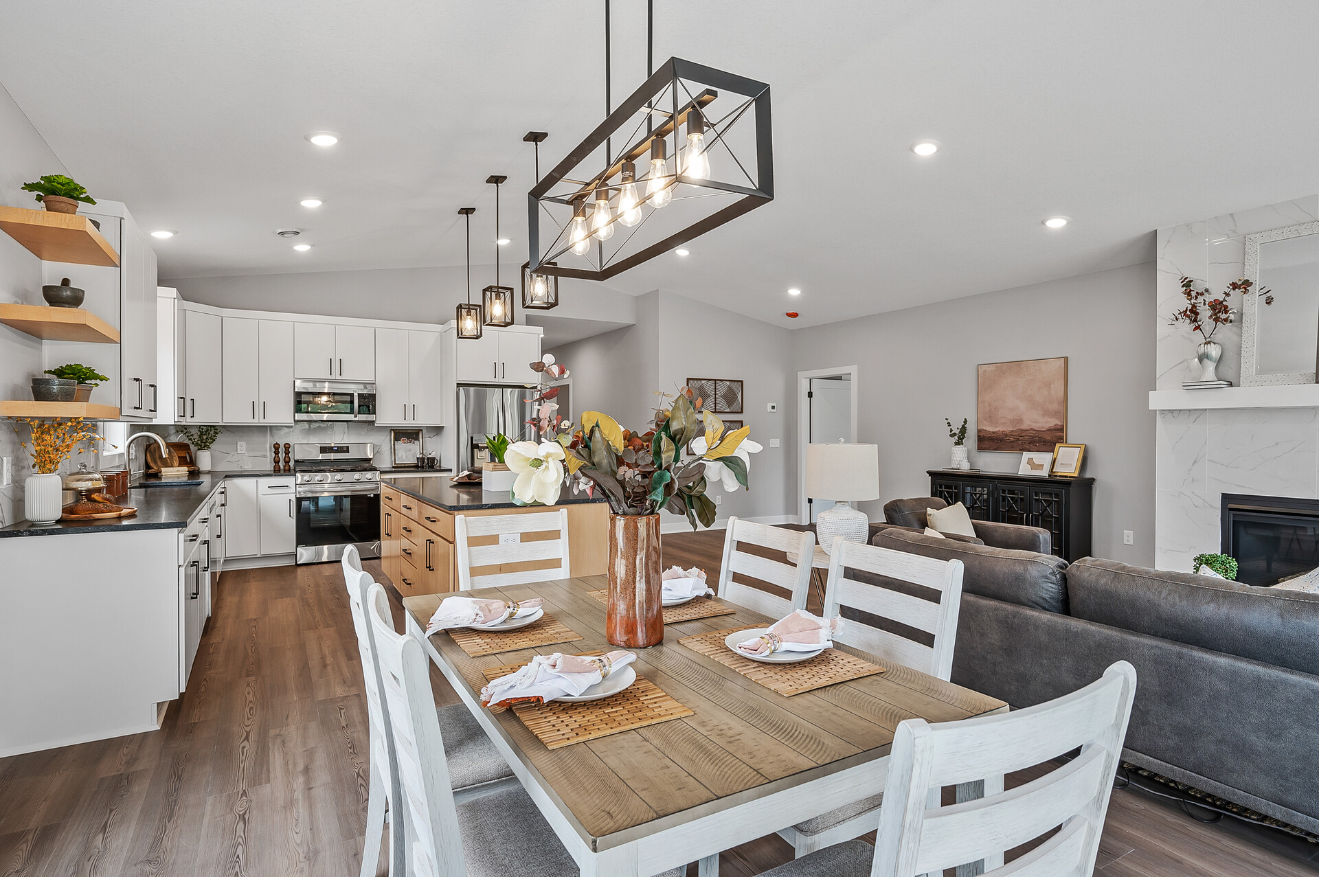 19_31654_Newport19_mls