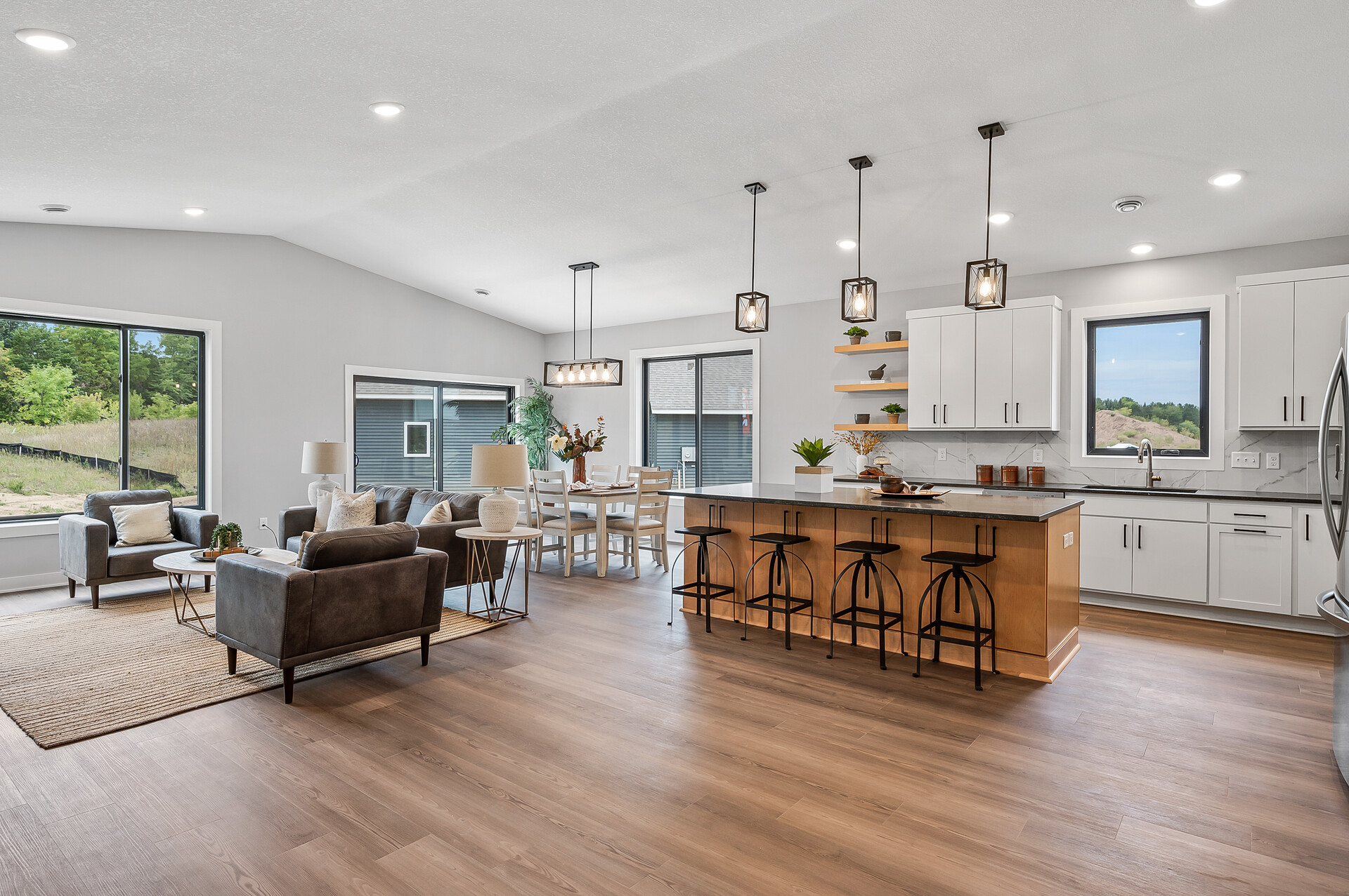 26_31654_Newport26_mls