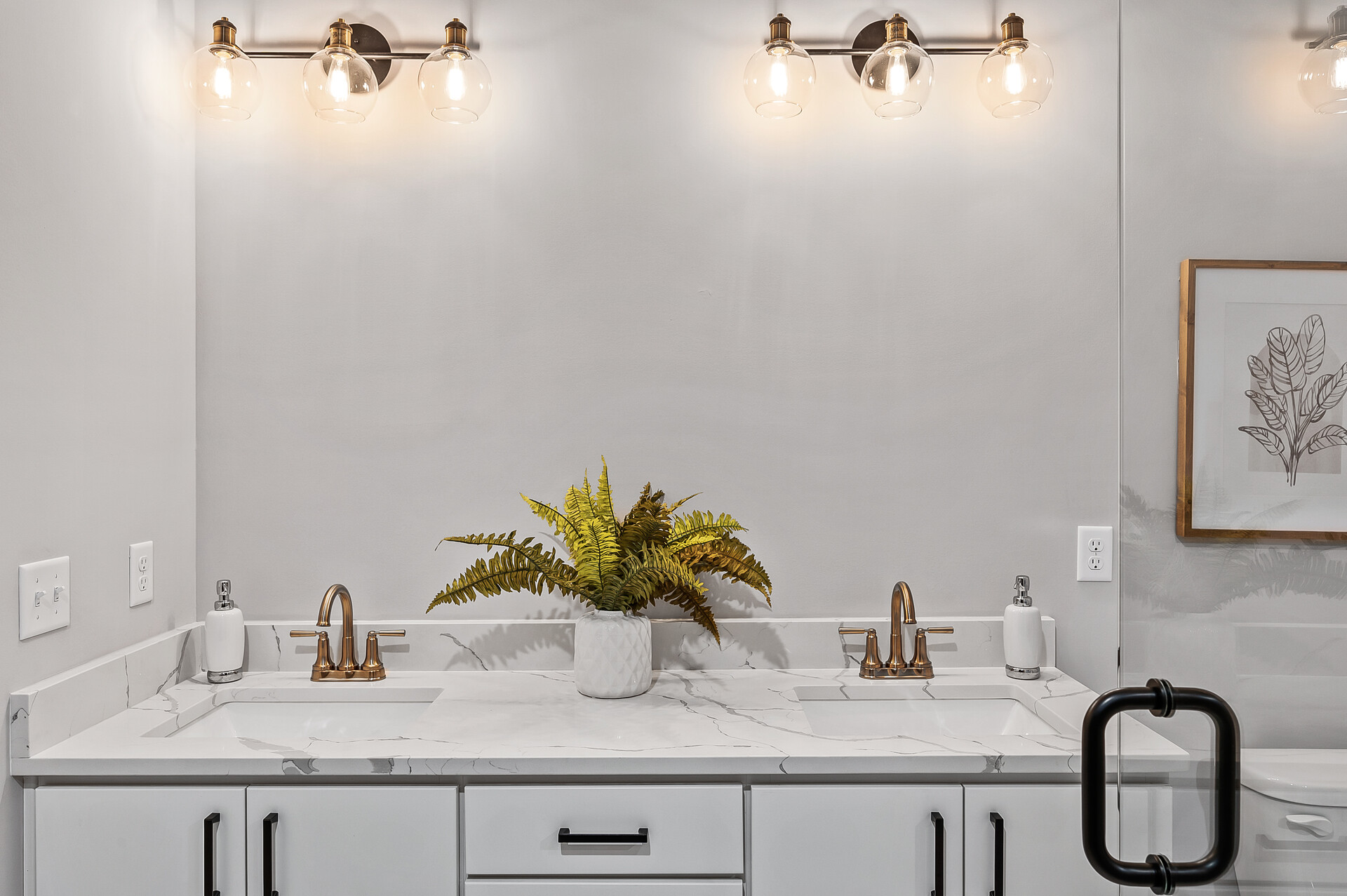 33_31654_Newport33_mls