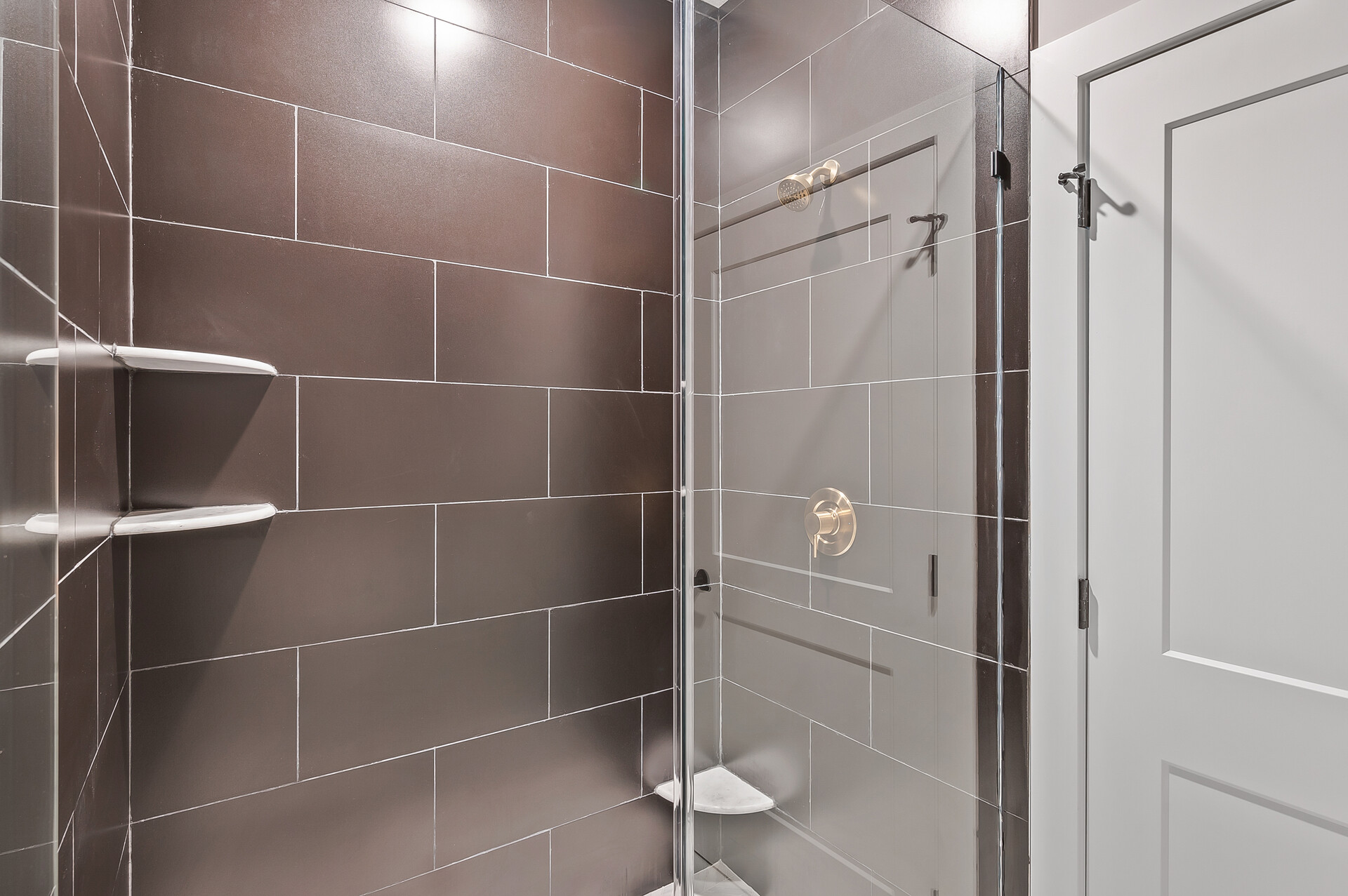 34_31654_Newport34_mls