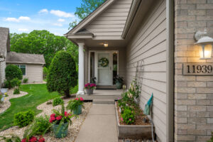 03_11939_Tiffany3_mls