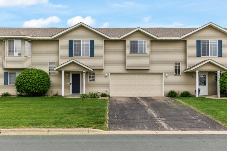 03 1980 Downing Ave3 mls