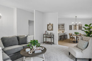 05_135_W_Eagle_Lake_Dr4_mls