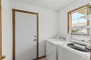 07_1980_Downing_Ave7_mls