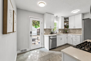 09_2837_Brunswick_Ave_S9_mls