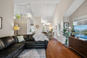 11_11939_Tiffany11_mls