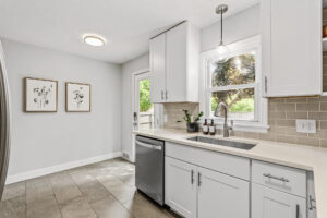 12_2837_Brunswick_Ave_S12_mls