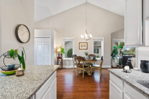 14_11939_Tiffany14_mls