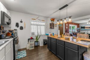 15-web-or-mls-820 N 6th St-37