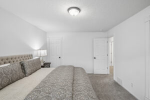 21_135_W_Eagle_Lake_Dr20_mls