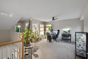 24_11939_Tiffany24_mls