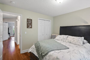 35_11939_Tiffany35_mls