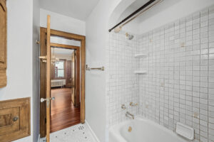 39_1928_Cleveland_St_NE16_mls