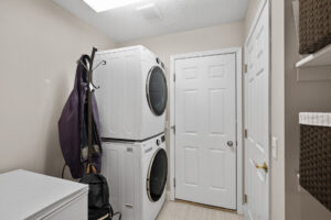 45_11939_Tiffany45_mls