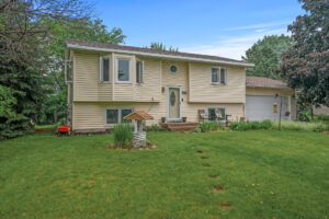 01_11810_Larabee1_mls