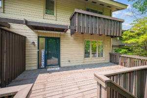 01_37_Birnamwood_Dr4_mls