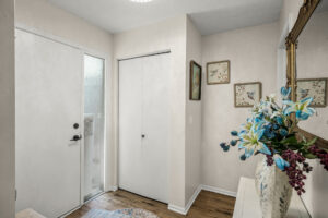 02_37_Birnamwood_Dr5_mls