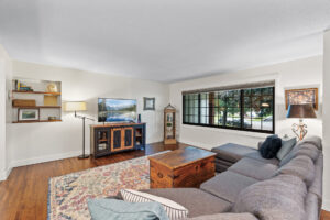 03_2646_Greenmeadow8_mls