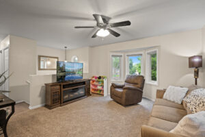 05_11810_Larabee5_mls