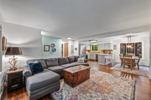 05_2646_Greenmeadow10_mls