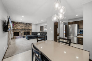 05_805_Ithaca_Ln_N8_mls