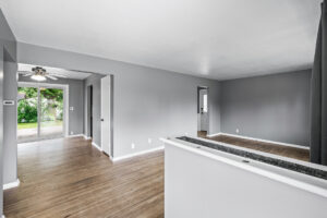 06_7206_June_Ave_N6_mls