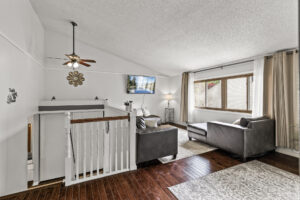 06_7210_Perry_Ct_W6_mls