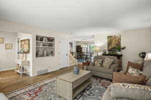 07_37_Birnamwood_Dr10_mls