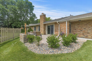 10_1965_Juneau_Ln_N11_mls