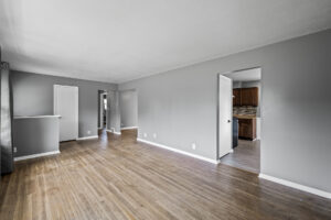 10_7206_June_Ave_N9_mls