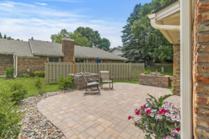 11_1965_Juneau_Ln_N12_mls