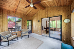 16_805_Ithaca_Ln_N19_mls