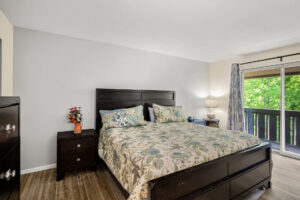 19_37_Birnamwood_Dr22_mls