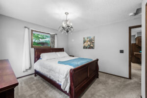 20_805_Ithaca_Ln_N23_mls