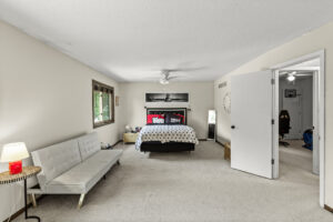 27_7210_Perry_Ct_W27_mls