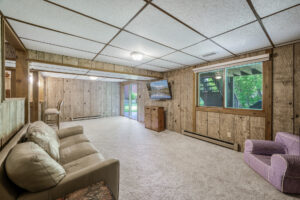 28_805_Ithaca_Ln_N31_mls