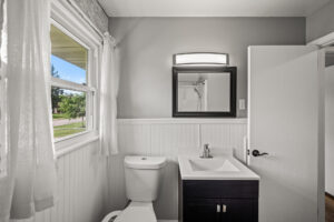 31_7206_June_Ave_N26_mls