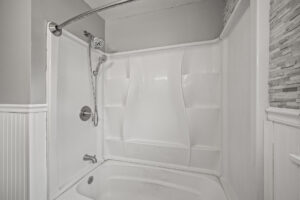 32_7206_June_Ave_N27_mls