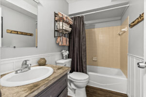 36_7210_Perry_Ct_W36_mls