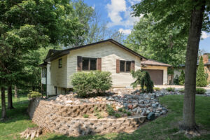 36_805_Ithaca_Ln_N4_mls