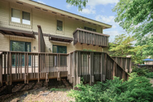 40_37_Birnamwood_Dr2_mls