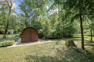 41_805_Ithaca_Ln_N44_mls