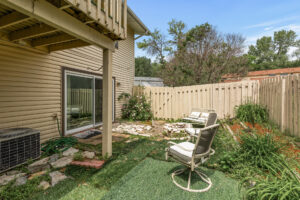 43_7210_Perry_Ct_W43_mls