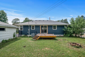 48_7206_June_Ave_N41_mls